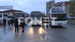 Stižu kolone Srba s Kosova